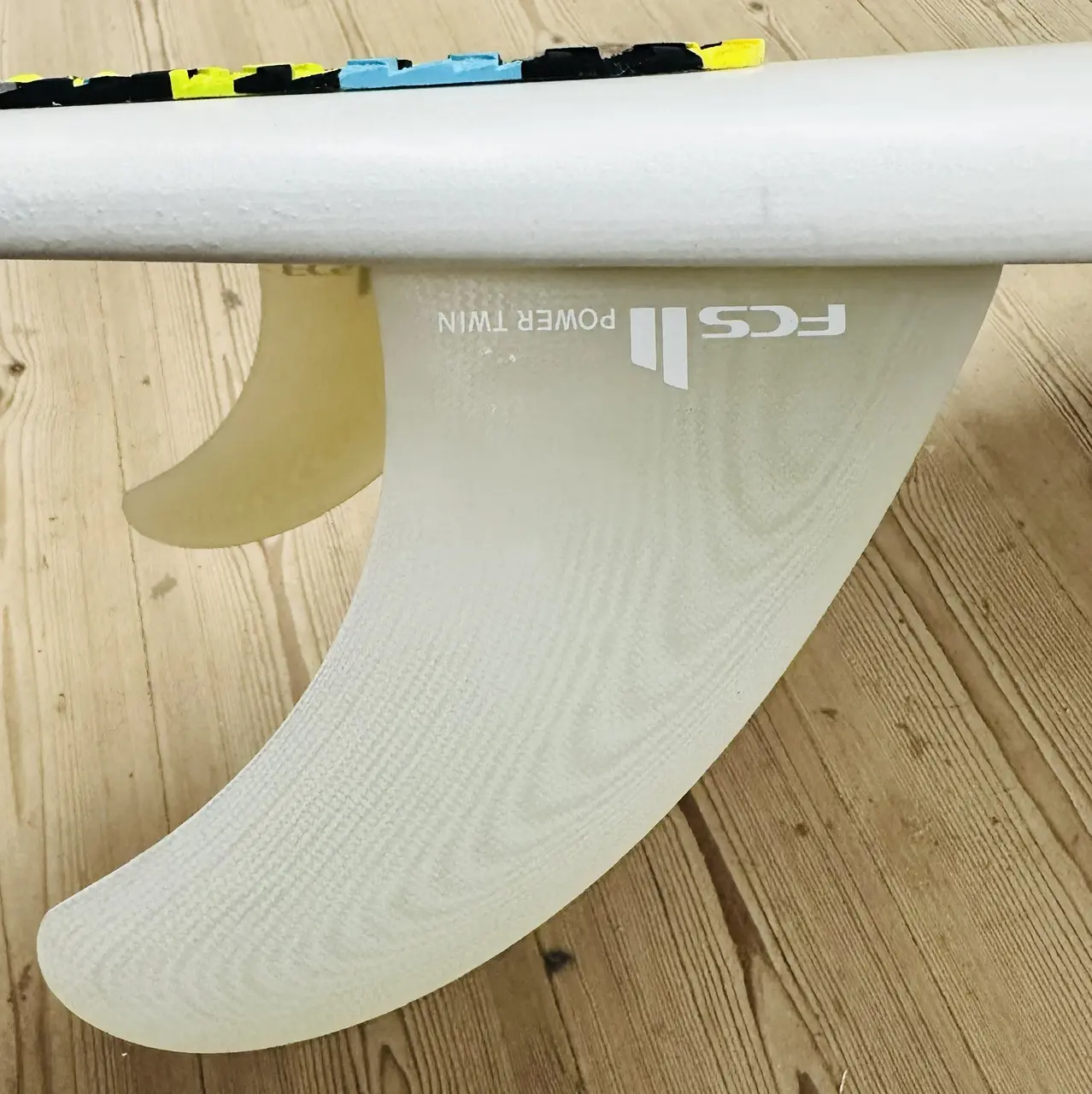 6"6 ft Mid Length Surfboard Twin Pin Ex Display Surfboard - Image 4