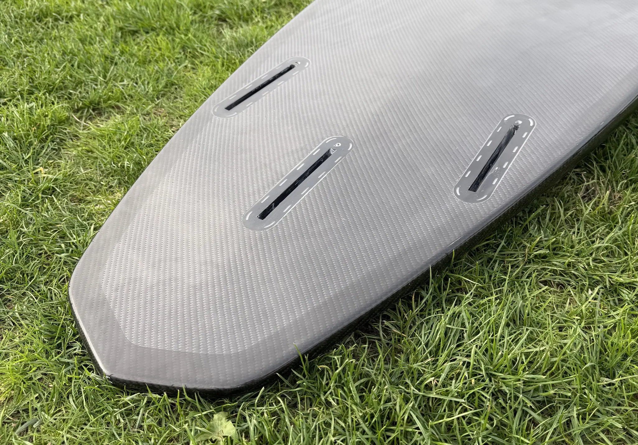 7"10 Carbon Epoxy Surfboard Mid Length Black Carbon - Ex Display - Image 6