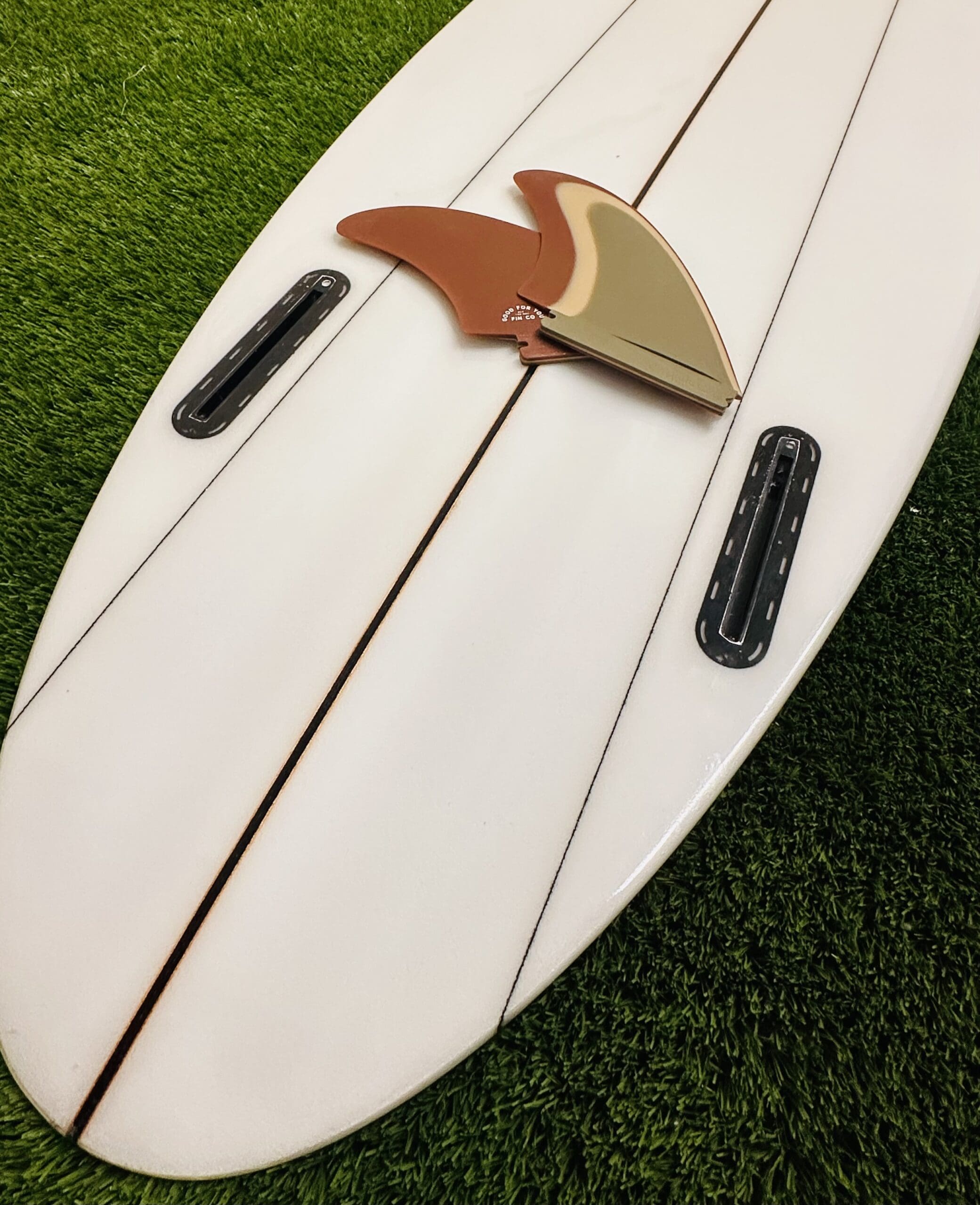 6"6 Twin Pin Destroyer Surfboards Round Tail Mid Length - Image 2