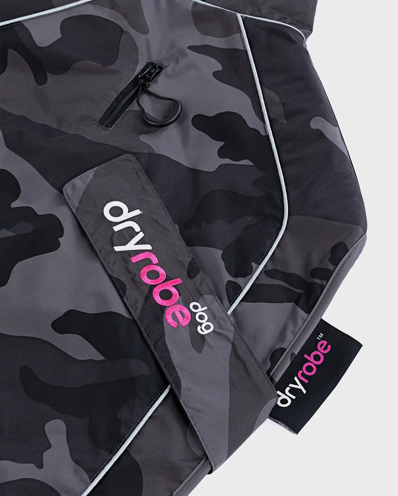 Dog Dryrobe Black Pink Camo Dog Coat - Image 4